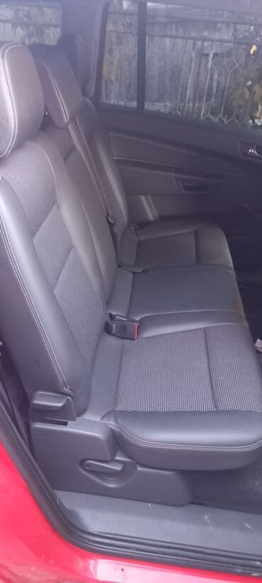 polovne automobile: Opel Zafira: 1.9 l | 2006 г. 330000 km MPV Body Type — 6