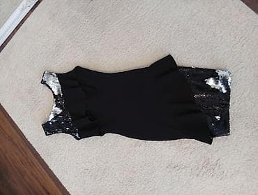 modeli haljina: Čipkana haljina u mint zelenoj boji - Model: ravna/silueta do kolena — 5