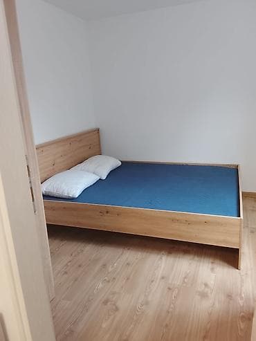 Sweatpants: 2 bedroom — 4