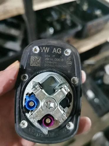 katalog automobila: KROVNA ANTENA A3 8V 8V0035503N | krovna antena — 1