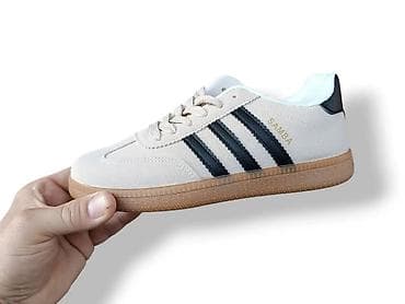 Sandals and flip-flops: Adidas Samba 2026 patike – više boja - Model: Adidas Samba - Dizajn — 1