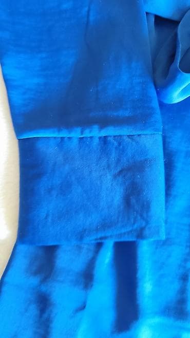 Haljine: NA-KD košulja-haljina, kraljevsko plava - Model: mini košulja-haljina — 4