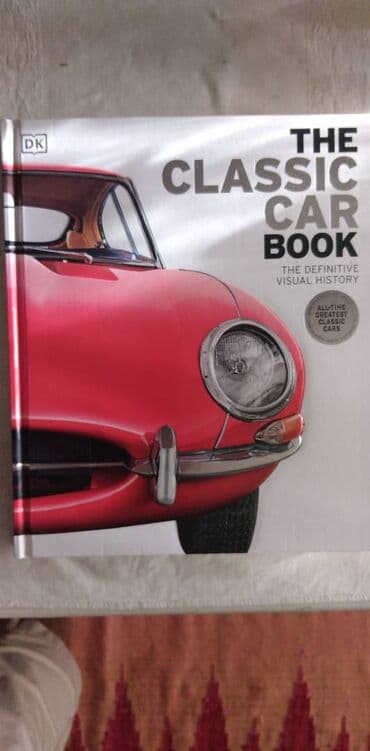 bacač diska: Knjiga:The Classic Car Book veliki format 30x26 cm. 320 str. engl — 1