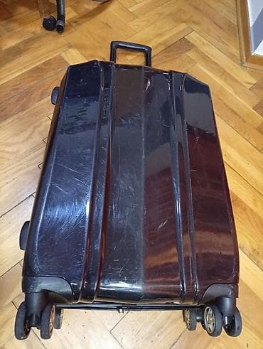 pepco torbe za plažu: Tvrdi kofer sa 4 točka, crne boje OKO. 65 40 25. MIRJEVO - — 2