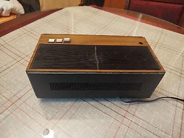 navlaka za kauc: Retro stari radio Junior flip budilnik vintage. Nepoznato stanje — 4