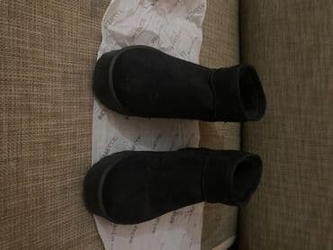 moon boots cizme: Ugg mini boots, color - Black, 40 — 2