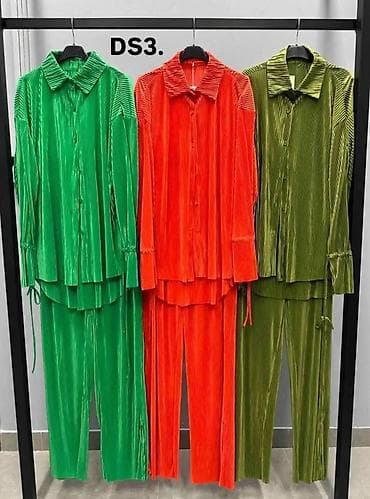 zelene cipele: Ženski trodelni komplet od plisiranog materijala - Komadi: košulja na — 3