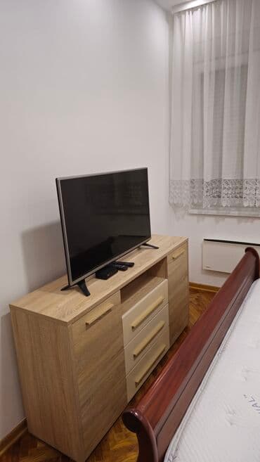 Rooms: 3 bedroom — 10