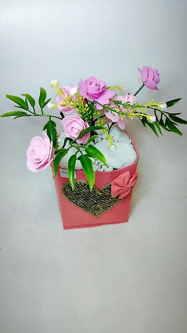 Prehrambeni proizvodi: Dekorativna aranžerska saksija sa veštačkim cvećem - Kvadratna — 4