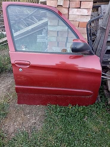 silver i polo: Citroen Xsara Picasso,Leva prednja vrata za automobil – crvena boja — 1