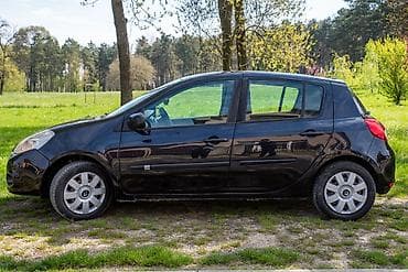 used cars sale: Renault Clio – crna boja, 5 vrata, hečbek Glavne karakteristike: - — 5