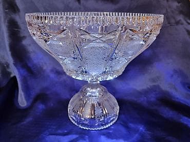kuhinjski sto: Bombonijera nova,rucni rad,kristal,led kristal Zajecar 70te — 1