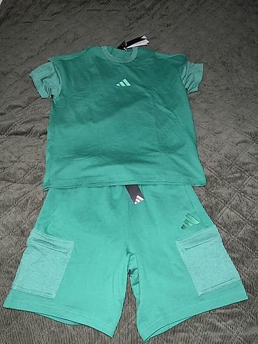 djubretarac muski: ADIDAS All Season T-shirt and Shorts vel. M NOVO Cena je za komplet a — 7