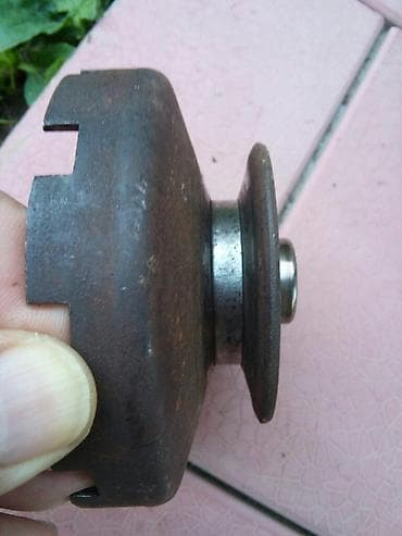 skuteri do 400 evra: Korpa kvacila sa iglicastim lezajem mala remenica za TOMOS KAISARA — 4