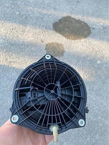 ZADNJI ZNAK ZA VOLKSWAGEN GOLF 7 | Zadnji znak za Golf 7 100-K-P na lalafo.rs ZADNJI ZNAK ZA VOLKSWAGEN GOLF 7 | Zadnji znak za Golf 7 100-K-P