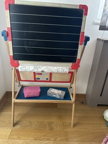 Višenamenska dečja edukativna tabla na stalku - Dvostrana tabla na lalafo.rs Višenamenska dečja edukativna tabla na stalku - Dvostrana tabla