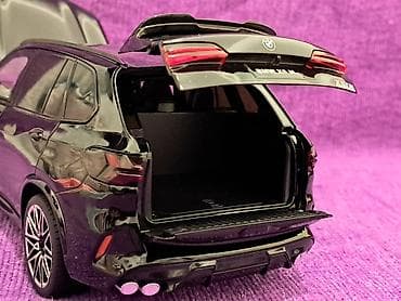 kinder joy figurice: BMW X5M G05 LCI 1:18 / Black / NOVO! Model BMW X5M G05 LCI — 10