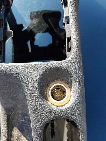 bafo auto: SREDIŠNJA KONZOLA SA UPALJAČEM ZA PEUGEOT 206 | Središnja konzola sa — 1