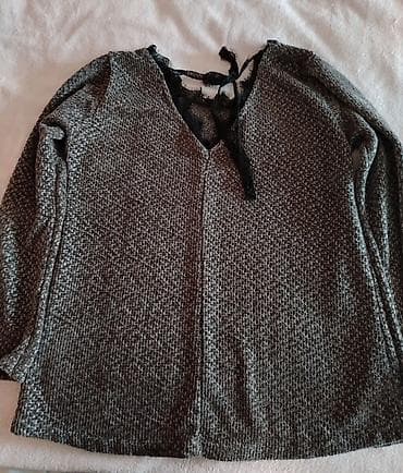 farmerke i sako: Ženska pletena bluza/sveter - Boja: tamnosiva melirana - Materijal — 1