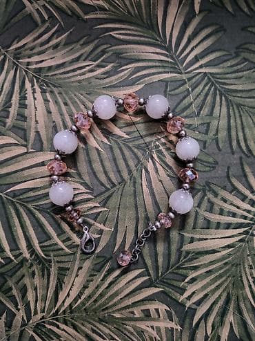 Narukvica sa perlama i kristalima - Rukotvorina sa kombinacijom