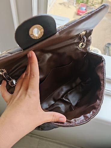chanel chance cena: Chanel Elegantna ženska torba u tamno braon boji, sa prošivenim — 4
