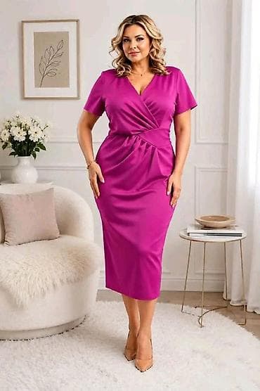 martini vesto pantalone: Haljina za punije
2XL 3XL 4XL 
Cena : 2.999 dinara
ML — 1