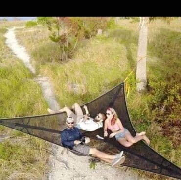 Cena 3400 din Lezaljka za kampovanje - Lezaljka Trougao - NOVO OPIS