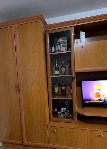 poklanjam ormar: Dnevni regalski ormar od furniranog drveta (boja toplog hrasta) — 3