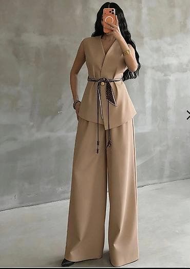 Dvoset ženski komplet – elegantan prsluk/bluza bez kragne i široke