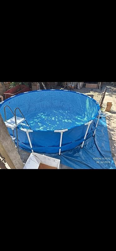 forma ideale ugaona garnitura: Na prodaju bazen Intex 4.57m x 1.22m Bazen korišćen dve sezone kao nov — 1