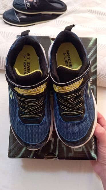 svecane patike: Skechers, Veličina - 30, Svetleće — 1