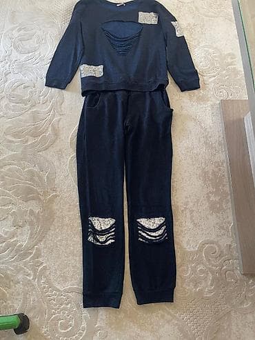 lacoste deca: Duks + trenerka komplet, tamno plave boje sa šljokicama - Dva dela — 1