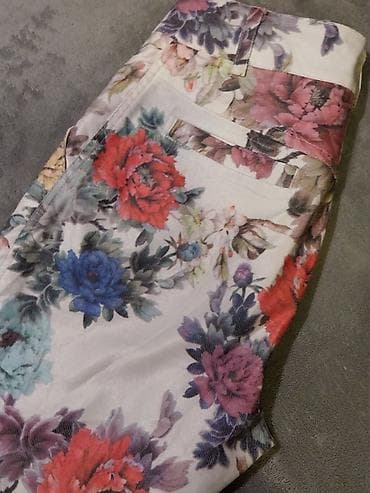 pandora mindjuse srca: Ženske pantalone sa cvetnim printom - Model: uske (skinny) pantalone — 3