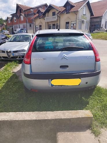 second hand cars: Citroën C4, hečbek, svetloplava boja (metalik). Petoro vrata — 4