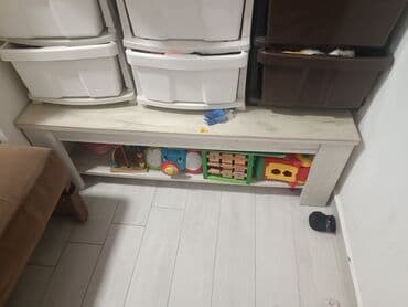 Police: Klupa sa policama, idealna za odlaganje raznih predmeta. Ispod klupe na lalafo.rs Police: Klupa sa policama, idealna za odlaganje raznih predmeta. Ispod klupe