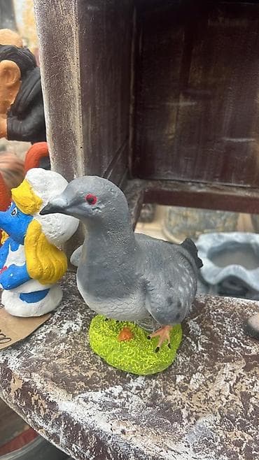 set gedora cena: Dekorativna figura goluba za baštu ili enterijer. - Materijal: liveni — 1