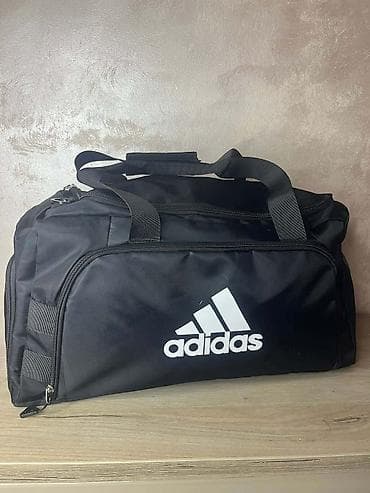 sportske torbe za devojcice: Sportske torbe – više modela - Modeli: crna sportska torba sa belim — 1