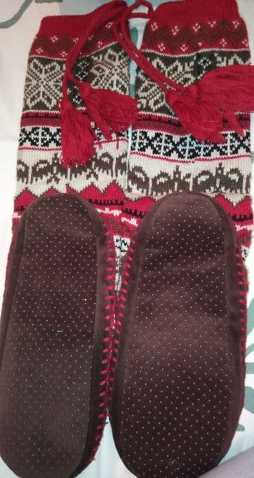Socks: Tople zimske patofne za stan,. Br 38 do 41.Ne klizaju se .Nove!!! — 2