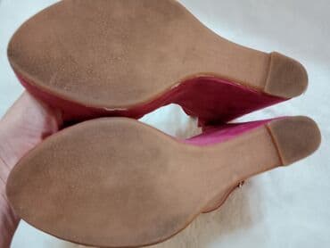 c a papuce: Sandals, 40 — 9