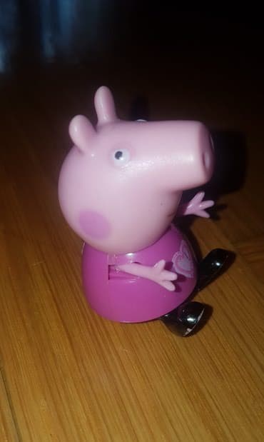 jagodica bobica igracka: PEPA PRASE - Peppa pig IGRACKA. Ostala samo pepa !! — 2