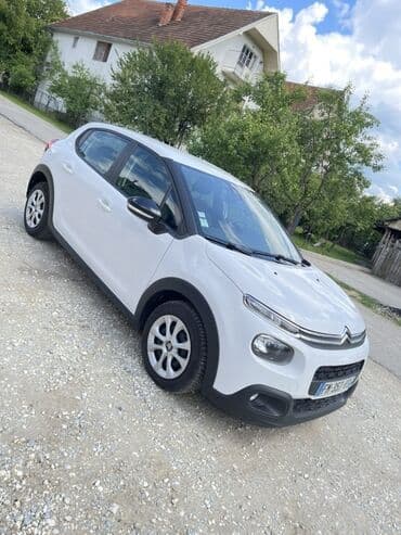 lidl kompresor za vazduh: Beli automobil marke Citroen C3 sa crnom maskom hladnjaka i crnim — 8
