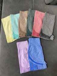 bodiji zenski: Šorcevi za trening, S veličine, 400 din. komad ili 8 komada 2800 din — 2