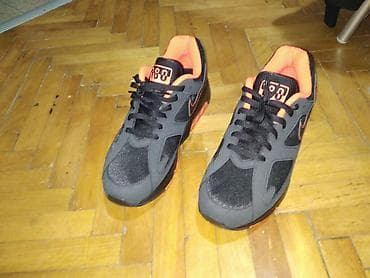 Nove Nike patike br.44