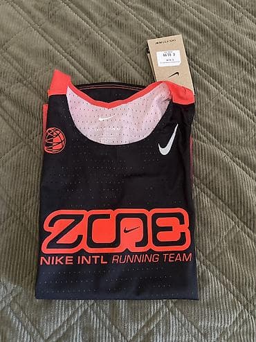 helanke l: Nike AeroSwift Dri-FIT ADV Graphic Tank vel. S NOVO
IR5925 010 — 6