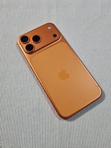 renda za kupus: Apple iPhone u narandžastoj boji – model sa trostrukom zadnjom kamerom — 2