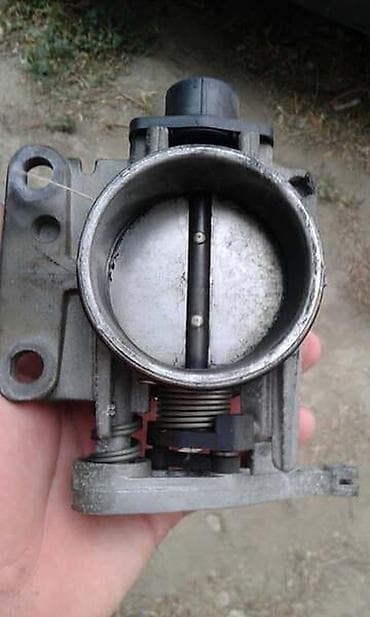 laguna: KLAPNA GASA ZA RENAULT LAGUNA OD 2000. DO 2005. GOD — 2