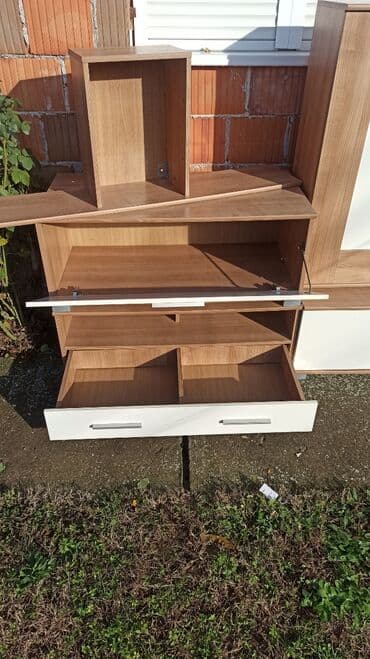 Sofas and couches: Dressers — 6