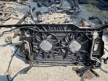AUDI A4 A5 A6 A7 A8 Q5 3.0 TFSI HLADNJAK VODE | Audi vw delovi