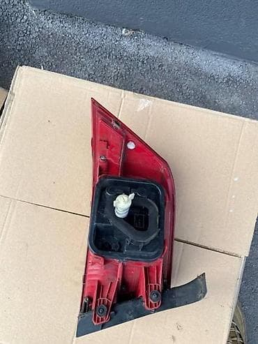 tepisi za auto: STOP LAMPA ZA VOLKSWAGEN PASSAT B7 - 3AE945096F | Desna stop lampa — 3