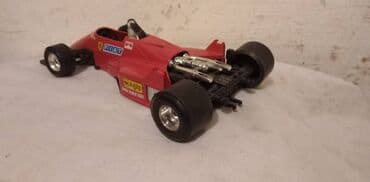 autici kolekcionarstvo: Burago formula 1 Ferrari 1:24,fali z.spojler,izgreban odozdo — 4